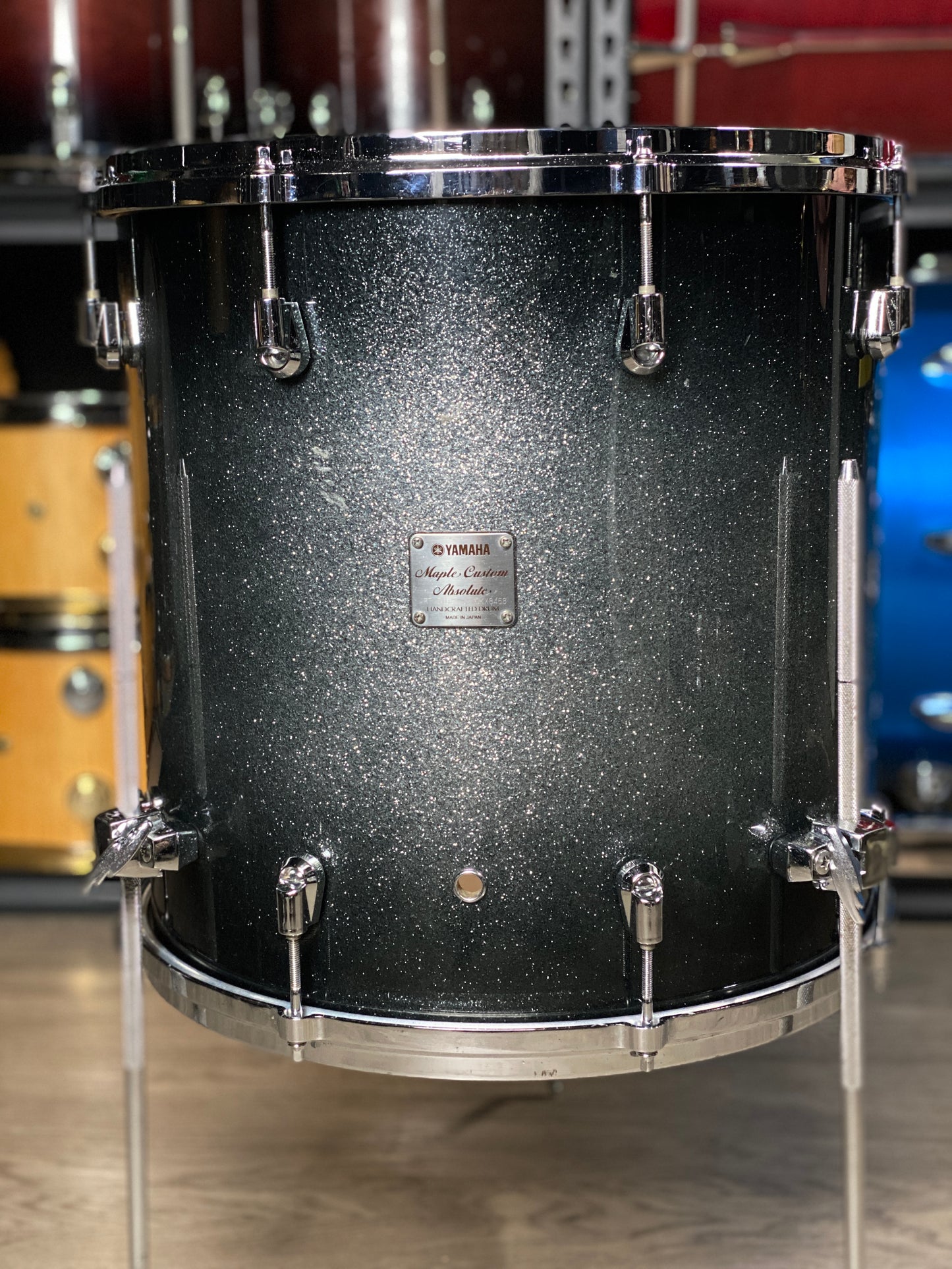 Yamaha Absolute Custom Maple Drum Kit – Black Sparkle Sunburst