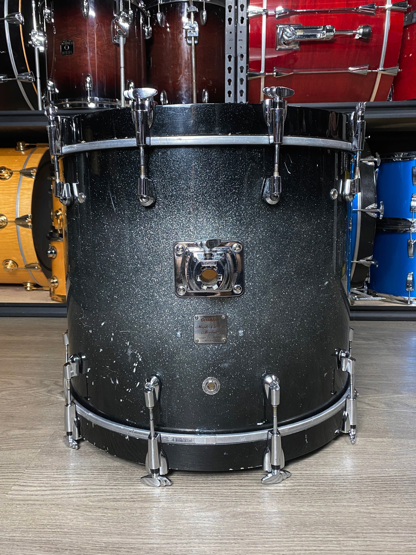 Yamaha Absolute Custom Maple Drum Kit – Black Sparkle Sunburst