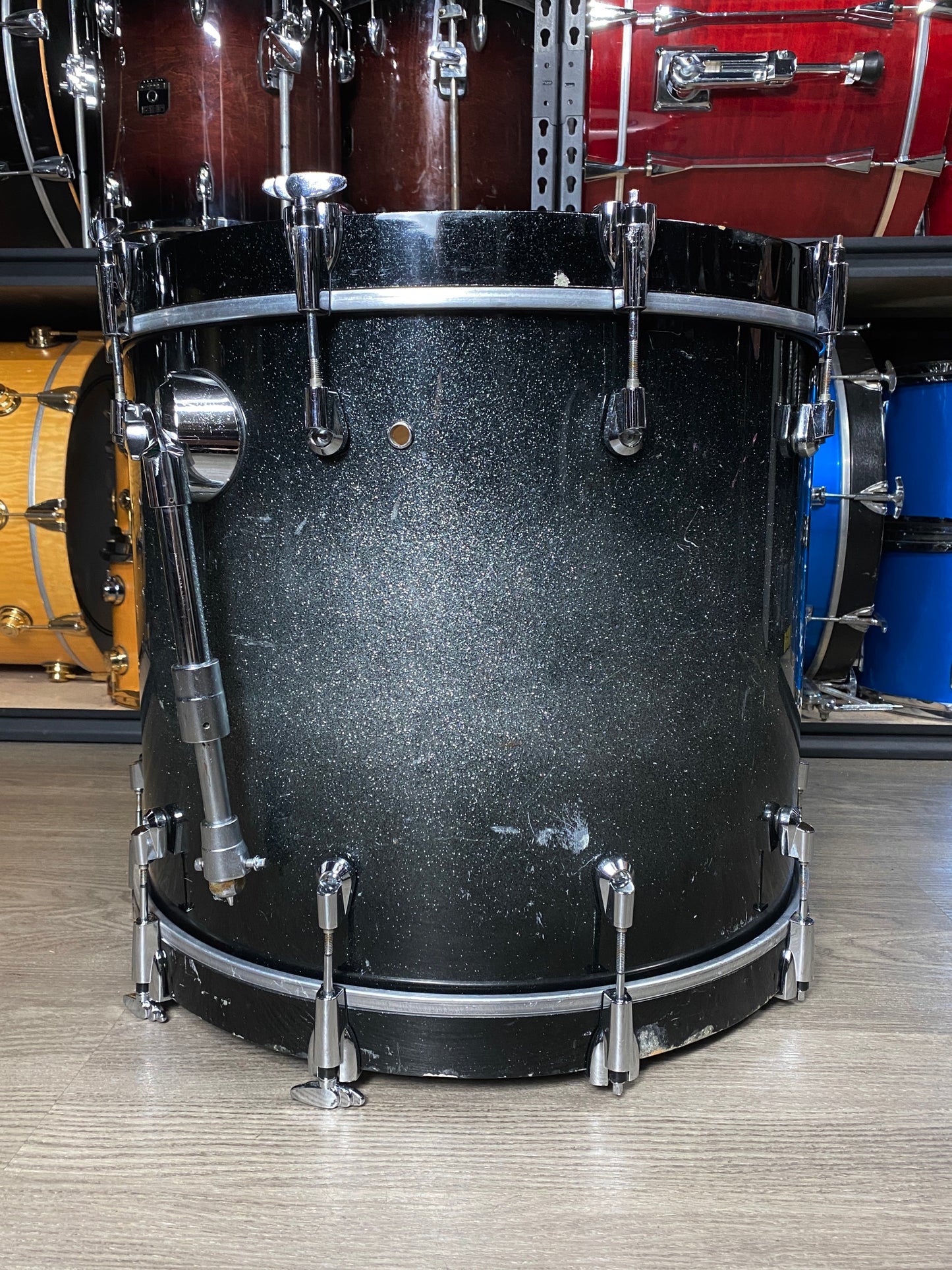 Yamaha Absolute Custom Maple Drum Kit – Black Sparkle Sunburst