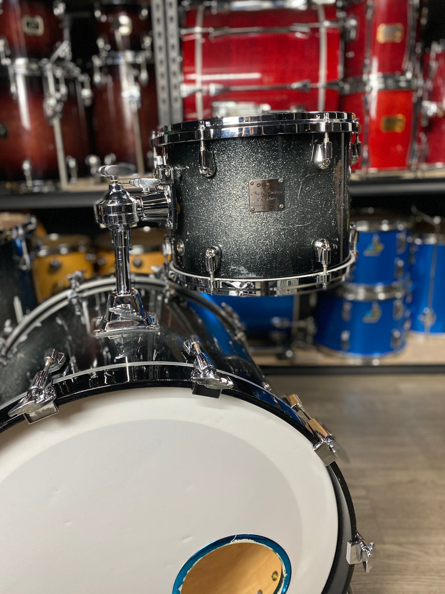 Yamaha Absolute Custom Maple Drum Kit – Black Sparkle Sunburst
