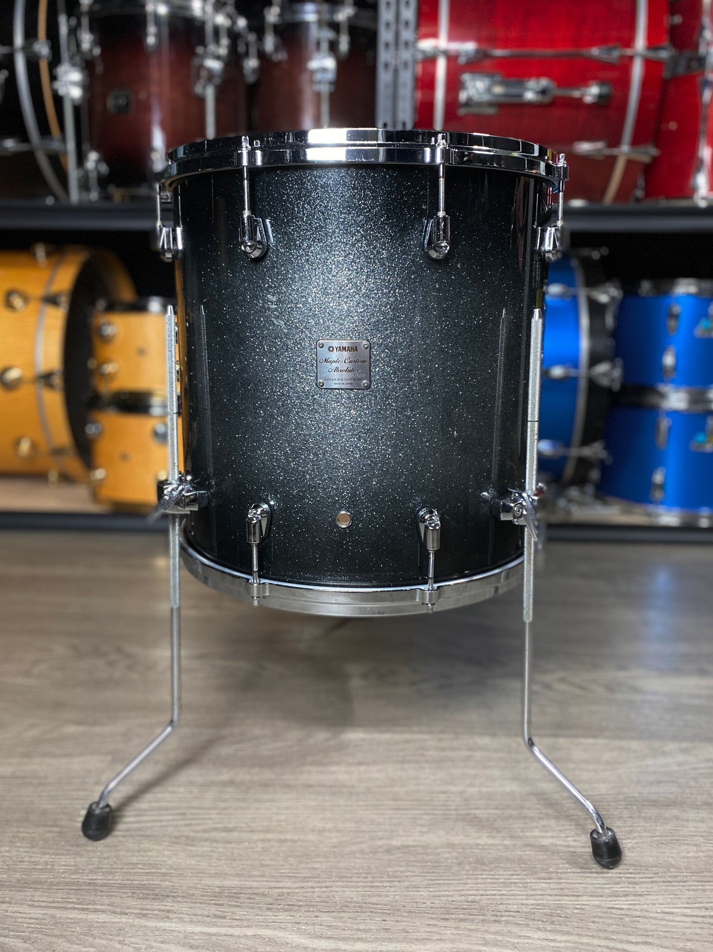 Yamaha Absolute Custom Maple Drum Kit – Black Sparkle Sunburst