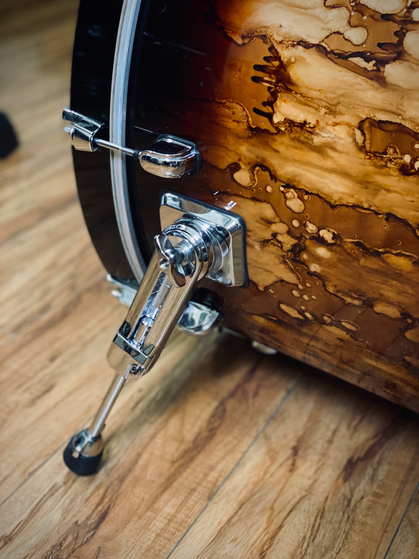 Tama Starclassic 24” Walnut/Birch Bass Drum – Molten Brown Burst