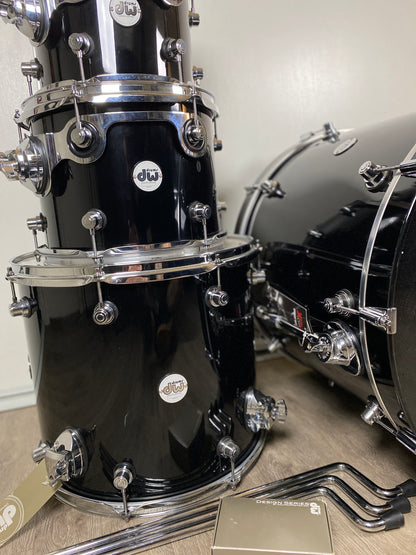 DW Design Series 5 Piece Drum Kit Gloss Black