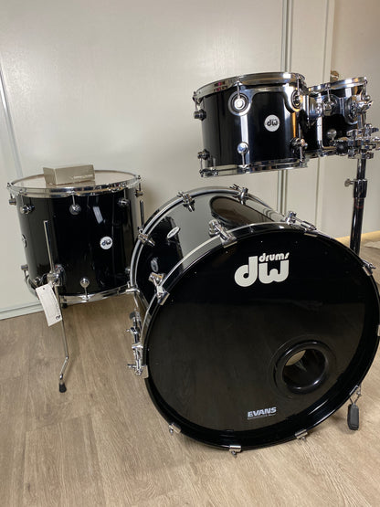 DW Design Series 5 Piece Drum Kit Gloss Black