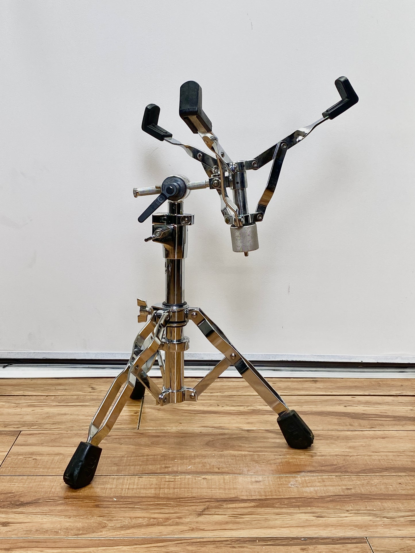 DW 9000 Heavy Duty Snare Stand – Early 2000s