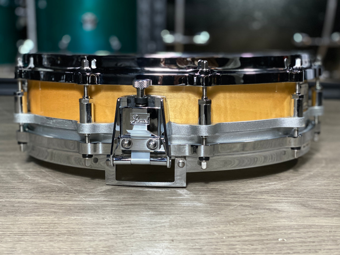 Pearl 3.5x14 Free Floating Maple Piccolo Snare Drum