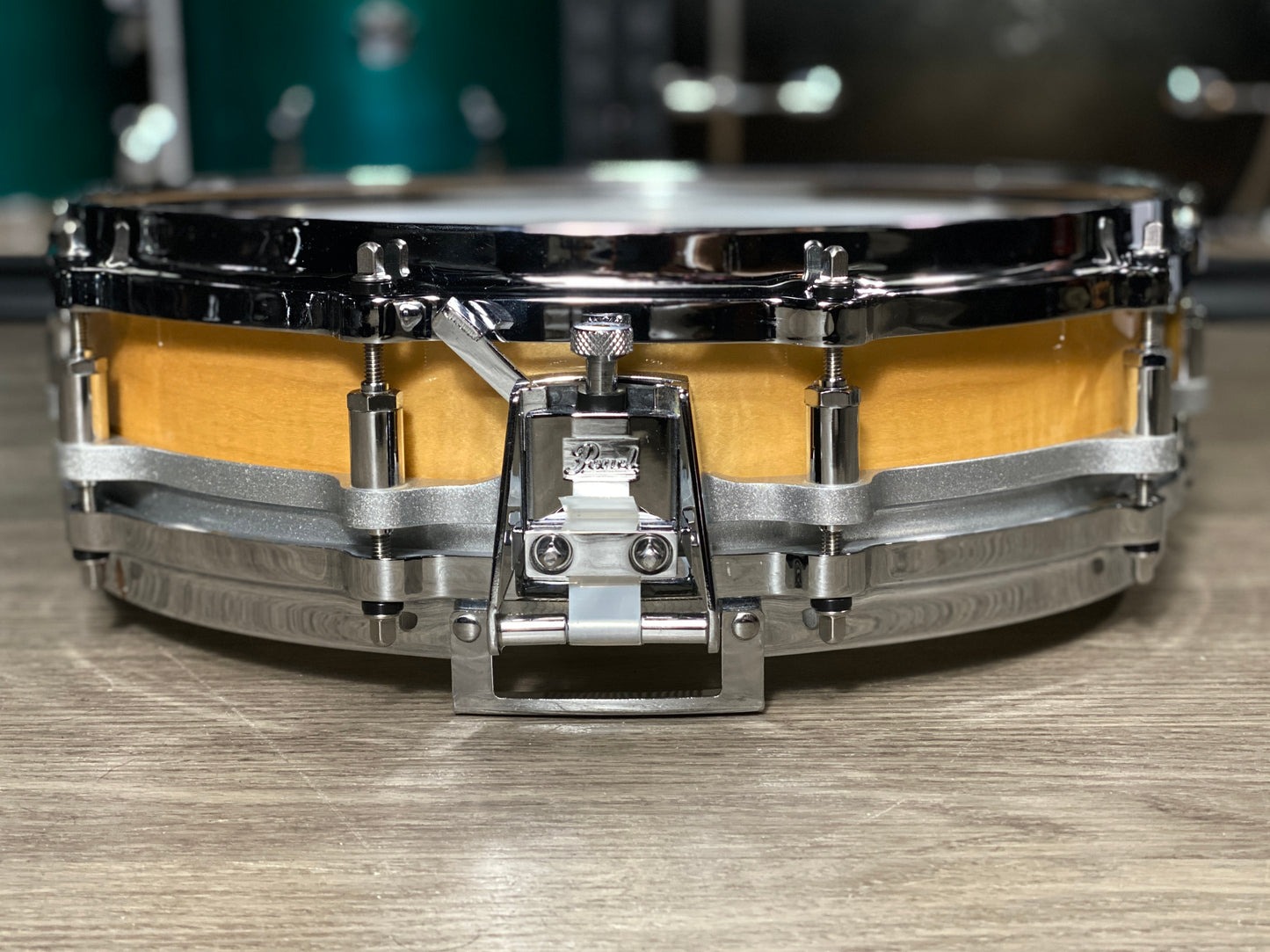 Pearl 3.5x14 Free Floating Maple Piccolo Snare Drum