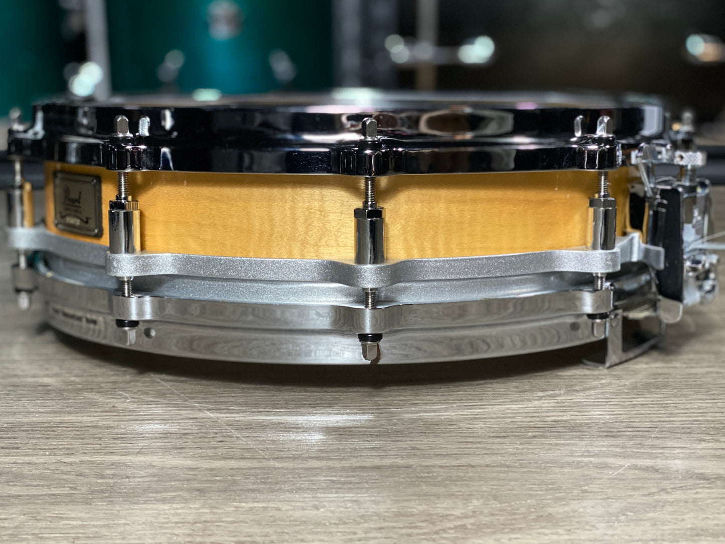 Pearl 3.5x14 Free Floating Maple Piccolo Snare Drum