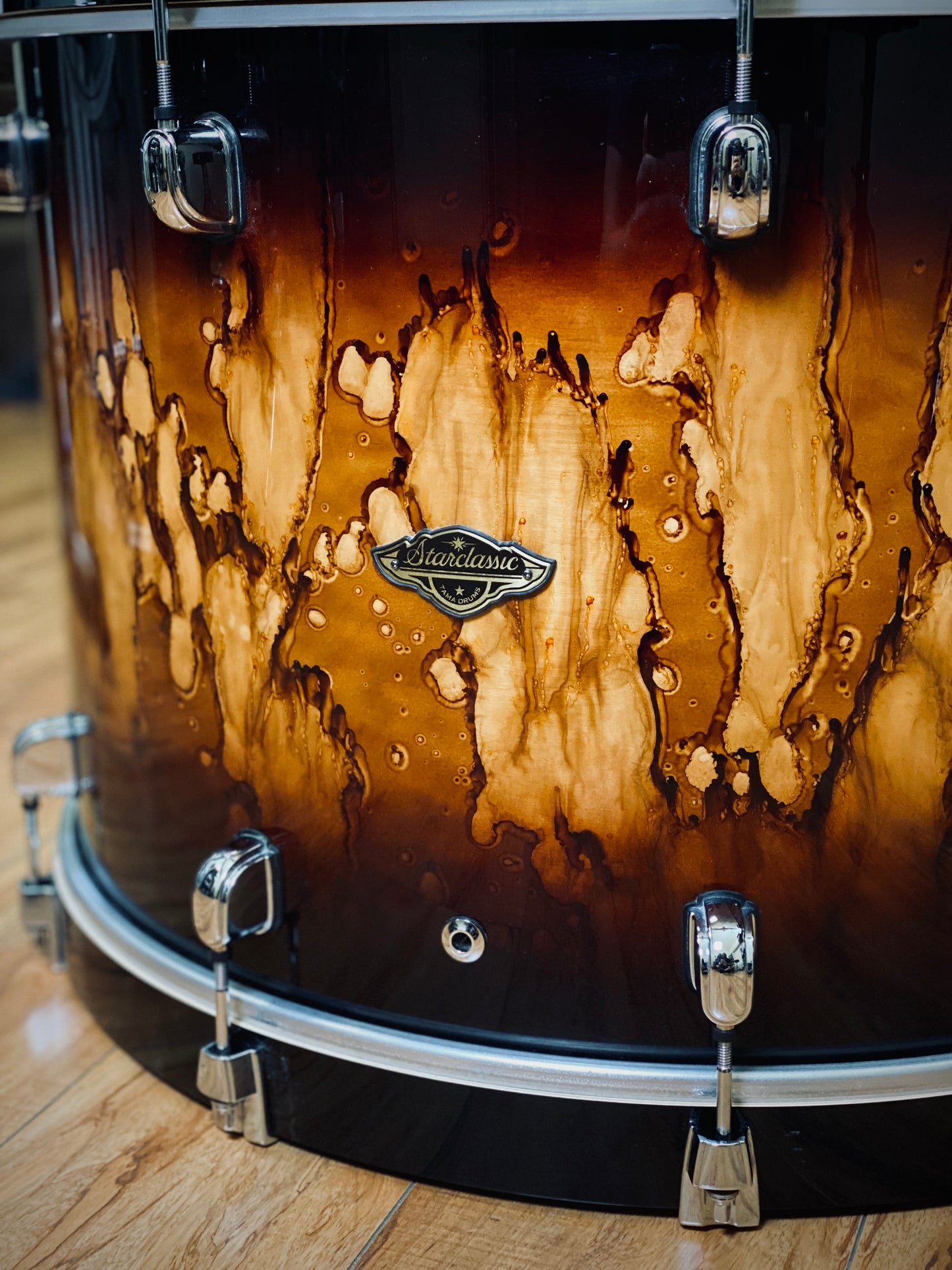Tama Starclassic 24” Walnut/Birch Bass Drum – Molten Brown Burst