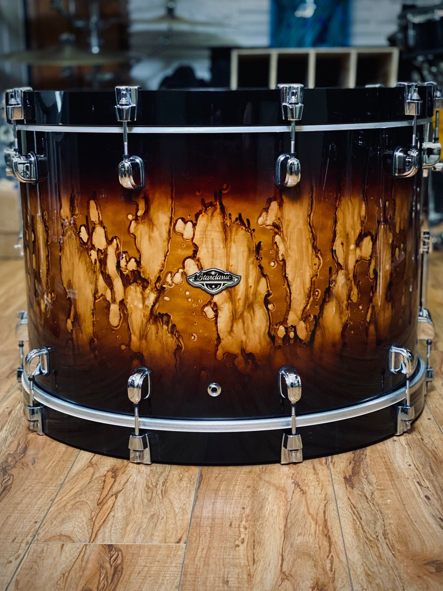 Tama Starclassic 24” Walnut/Birch Bass Drum – Molten Brown Burst