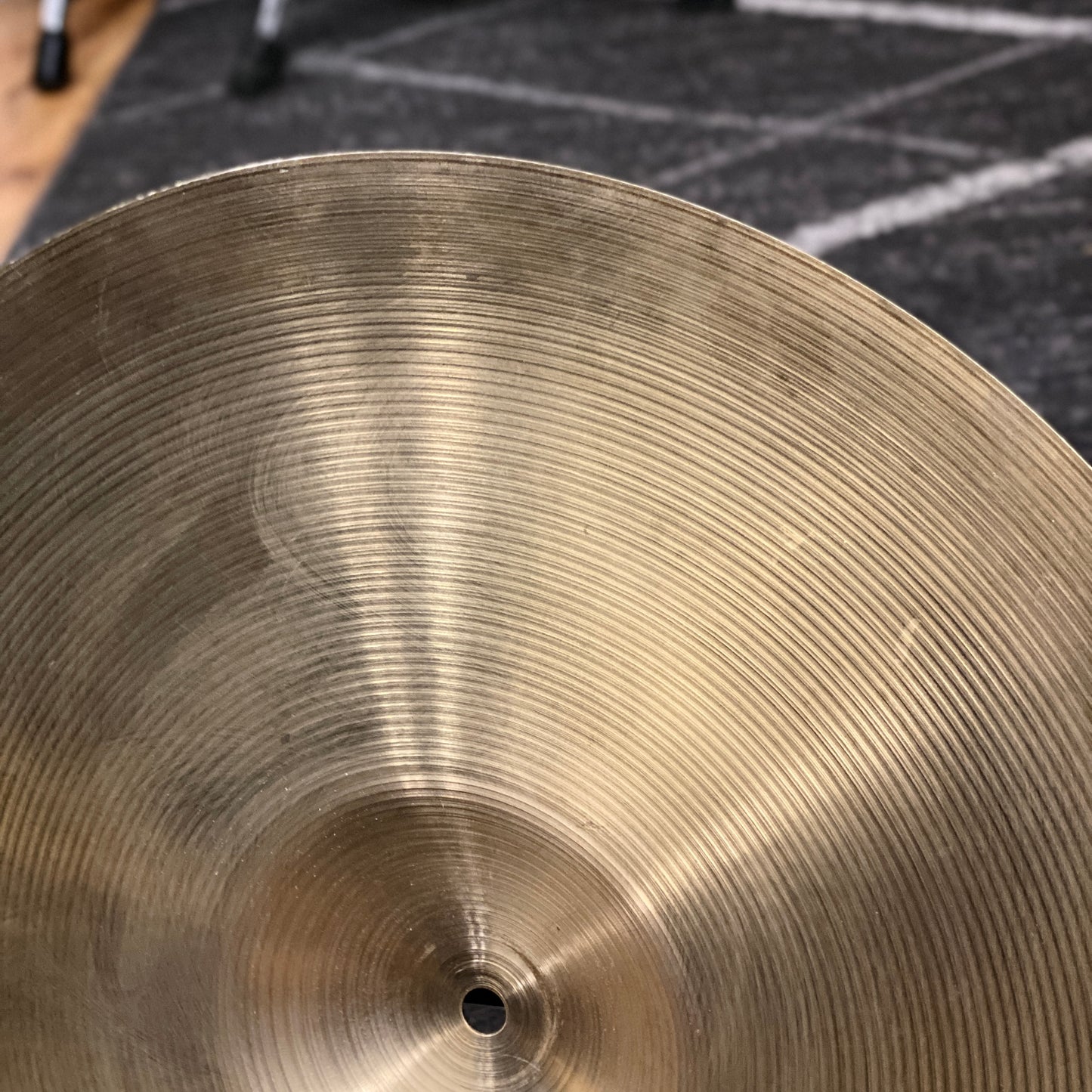 Zildjian 18” A Series Medium Thin Crash Cymbal (2002)