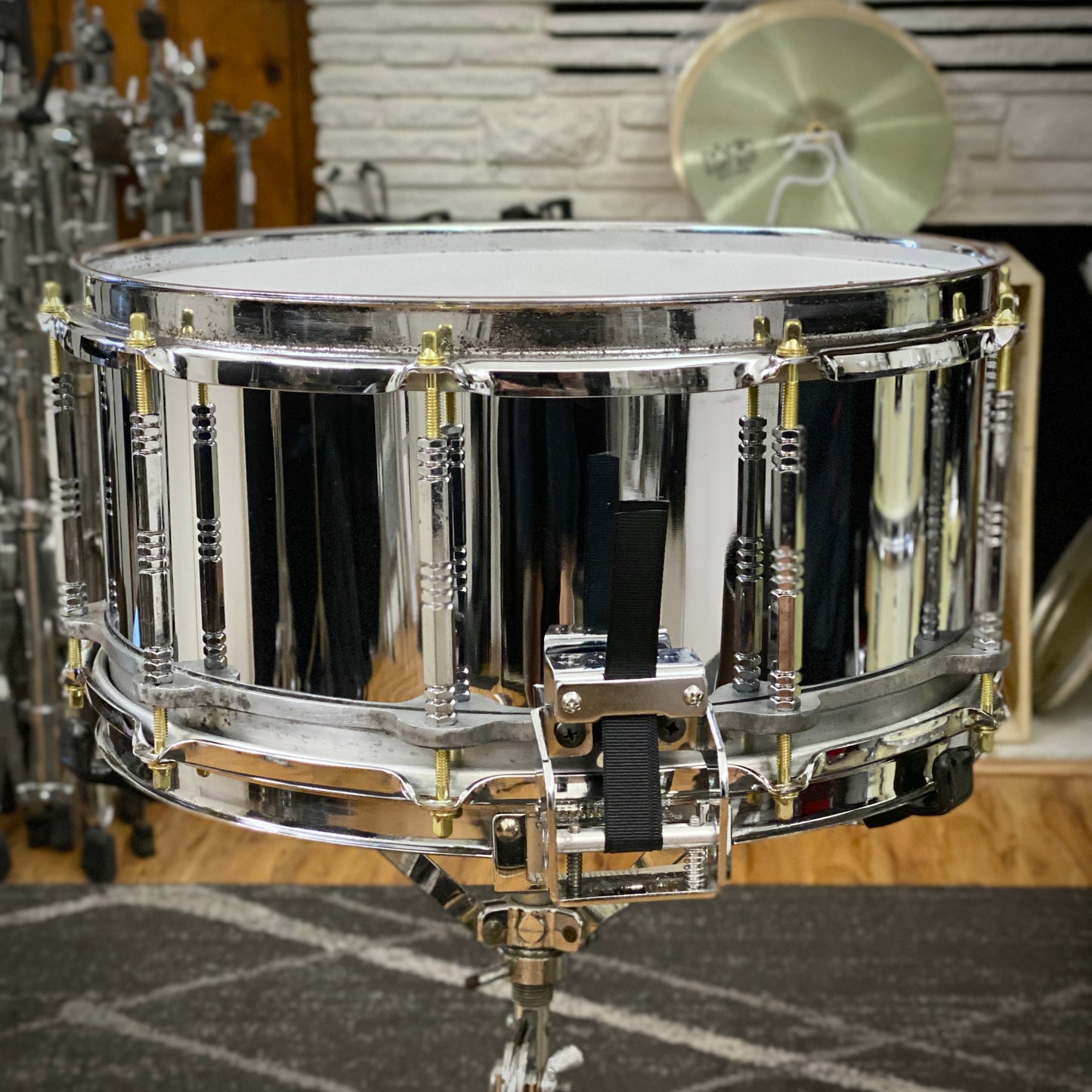 Pearl 5x14 Free Floating Steel Snare Drum – 1st Gen 1980s